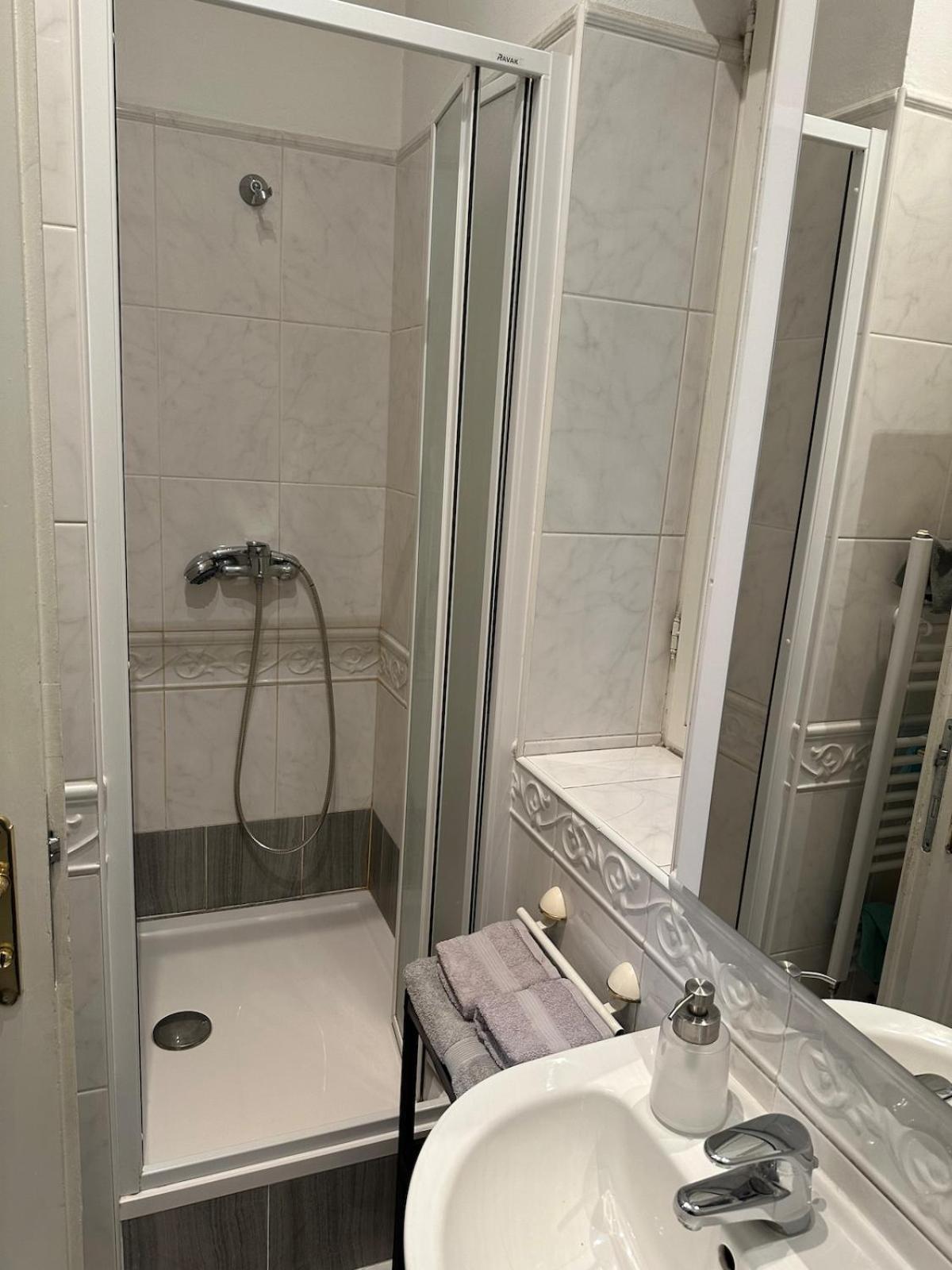 Stylovy Byt V Srdci Prahy Prague Luaran gambar